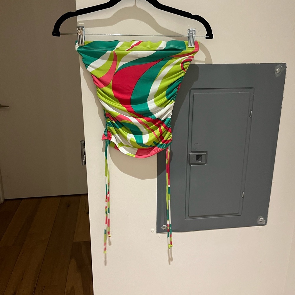 Soprano swirly side tie tube top